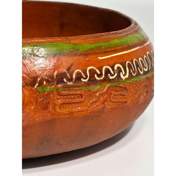 Handcrafted Vintage Folk Art Mexican Clay Pottery Bowl With Green White Accents - Picture 4 of 12